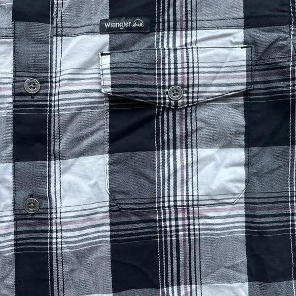Wrangler Men Large Black Plaid Outdoor Short Sleeve Shirt with UPF 40 Protection - Picture 9 of 14